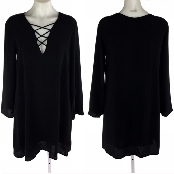 ASTR Lace-Up Bell Sleeve Shift Dress - Picture 4 of 6